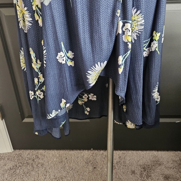 Free People Lost In You Midi Dress Button Up High Low Floral Navy Size XS - Picture 7 of 14